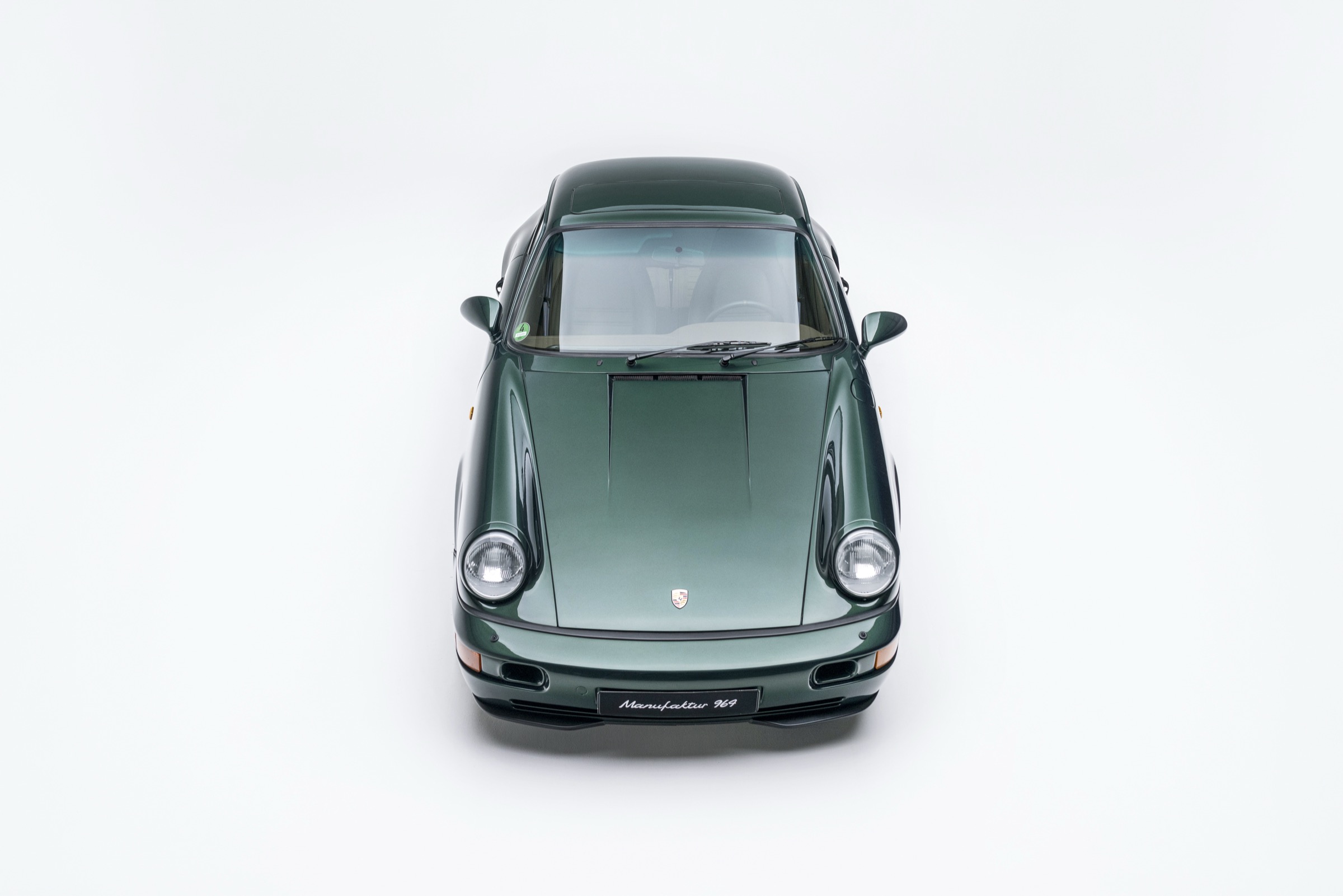 Forest Green 964 C4 — exterior detail